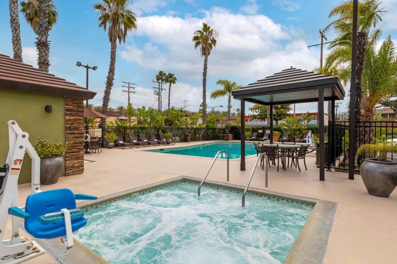Best Western Plus Pavilions Anaheim Bagian luar foto